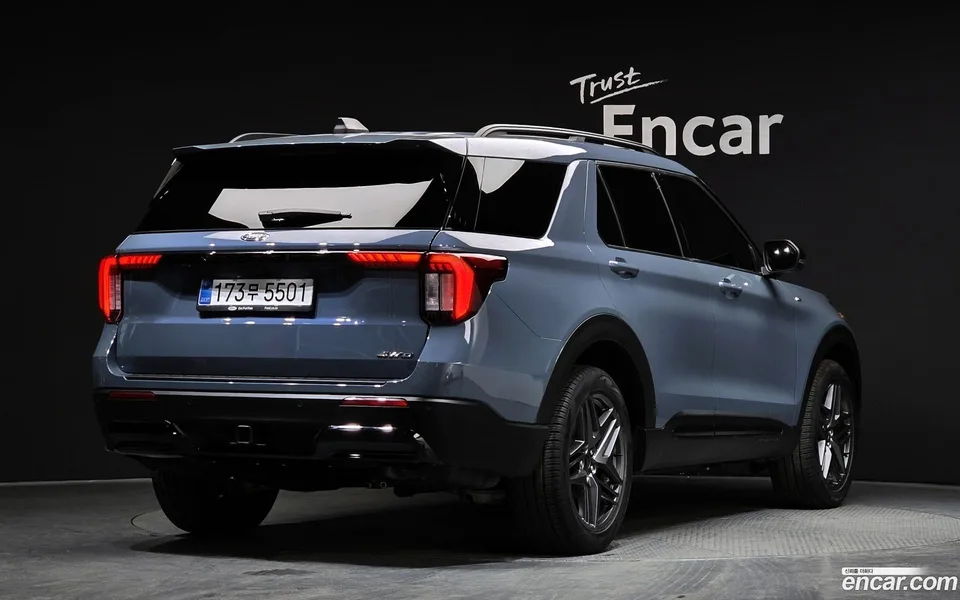 Ford Explorer 2.3 ST- 4WD 2025 — миниатюра 2
