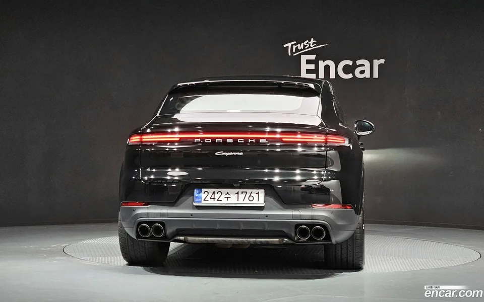Porsche Cayenne 3.0 2023 — миниатюра 4