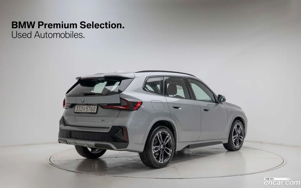 BMW X1 xDrive 20i M 2025 — миниатюра 2