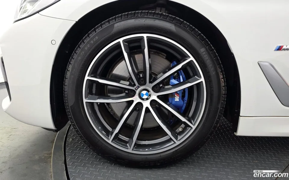 BMW 5 Series 520i M 2022 — миниатюра 5
