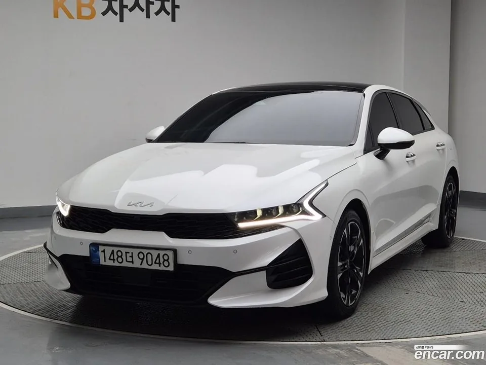 Kia K5 1.6 2023 — миниатюра 2