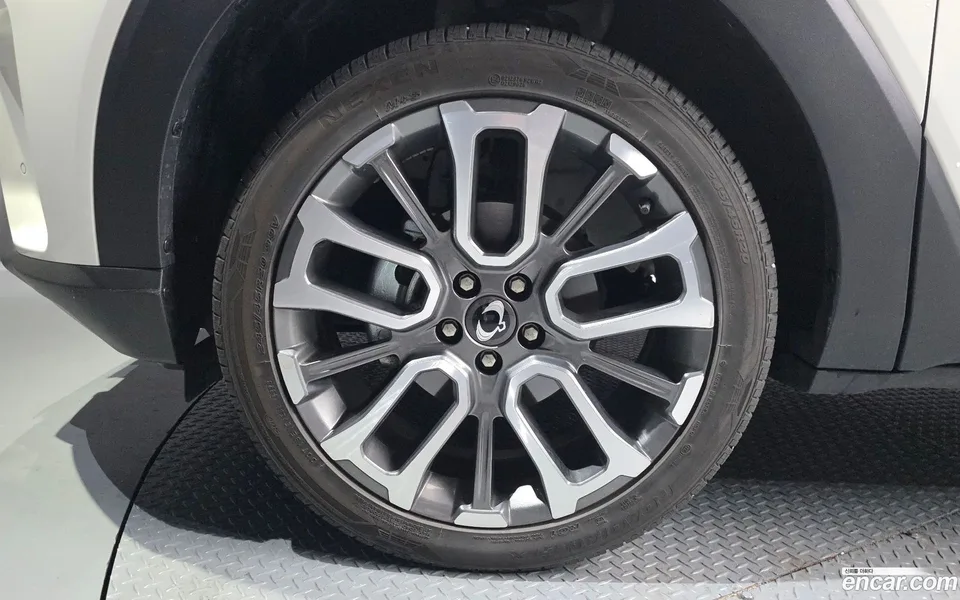 KG Mobility Torres 1.5 2WD 2023 — миниатюра 5