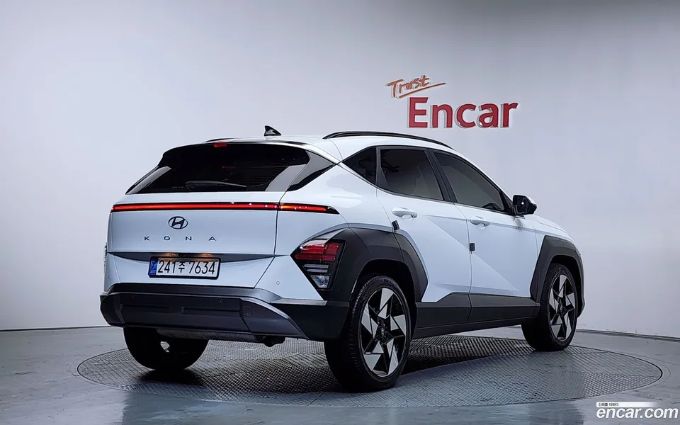 Hyundai Kona 1.6 2WD 2023 — миниатюра 2