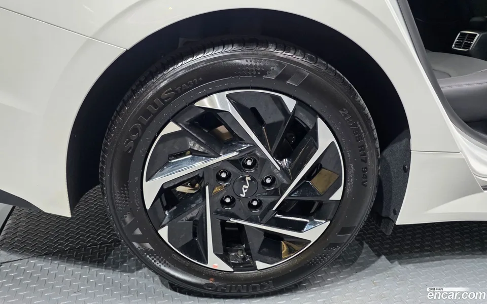 Kia K5 Hybrid 2025 — миниатюра 5