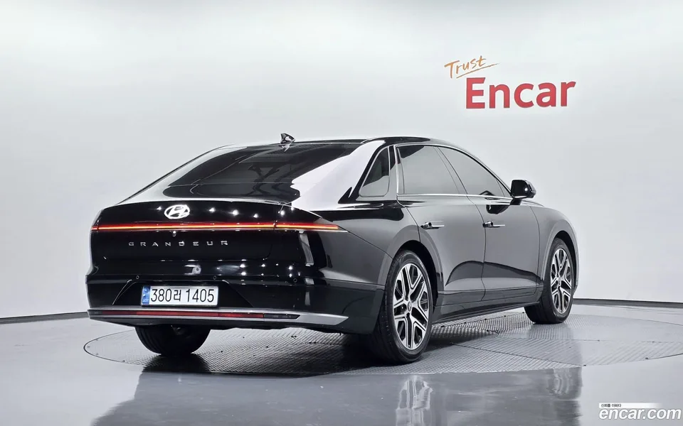 Hyundai Grandeur Hybrid 2023 — миниатюра 2