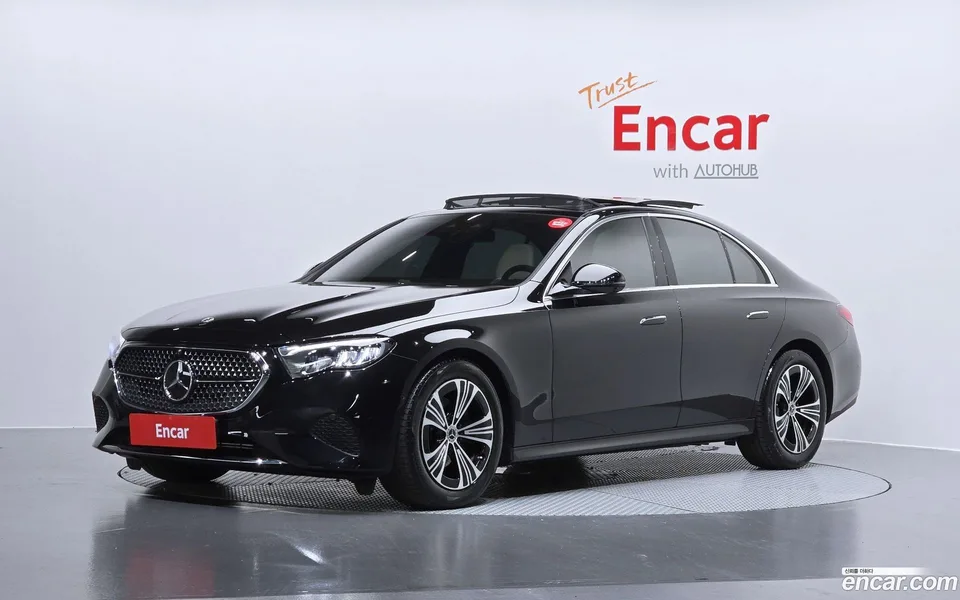 Mercedes-Benz E-Class E200 2025 — фото 1, купить с доставкой в Москву