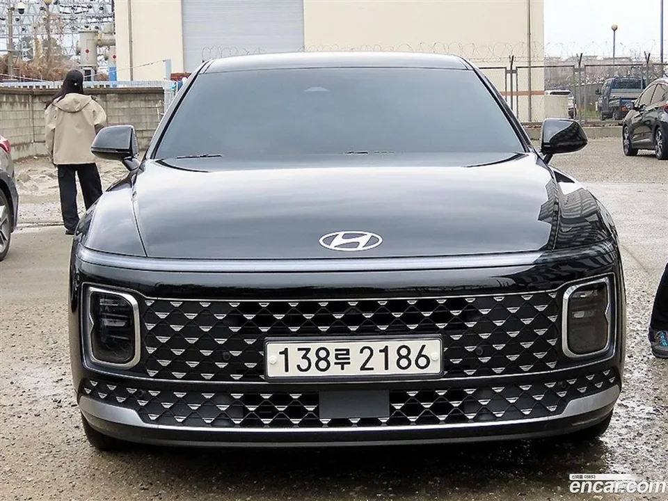 Hyundai Grandeur 2.5 2WD 2024 — фото 1, купить с доставкой в Москву