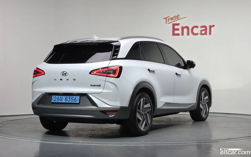 Hyundai Nexo 2023 — миниатюра 2