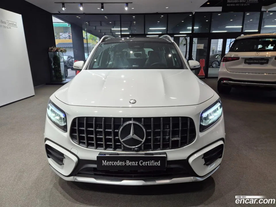 Mercedes-Benz GLB-Class AMG GLB35 4MATIC 2025 — миниатюра 3