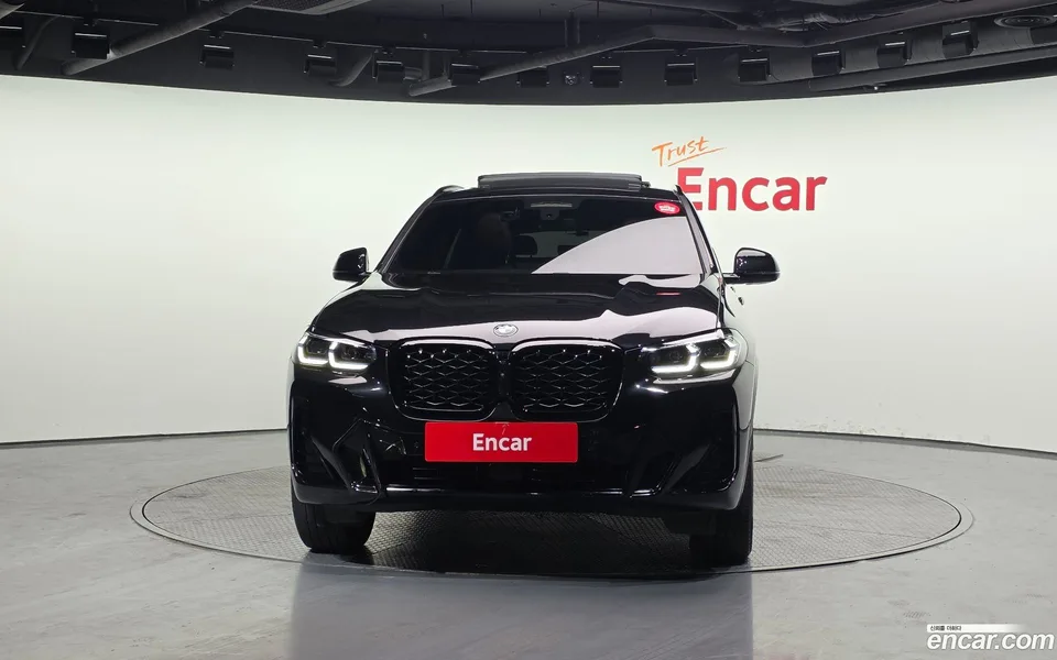 BMW X4 xDrive20i M 2023 — миниатюра 3