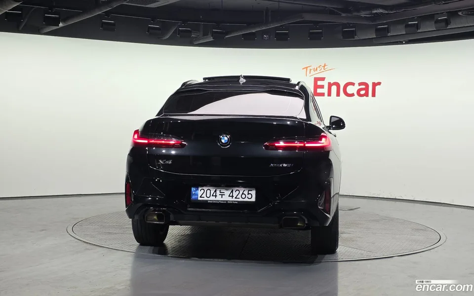BMW X4 xDrive20i M 2023 — миниатюра 4