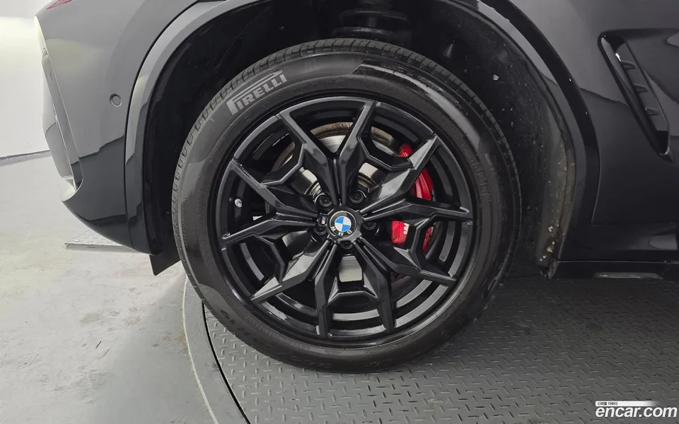 BMW X4 xDrive20i M 2023 — миниатюра 5