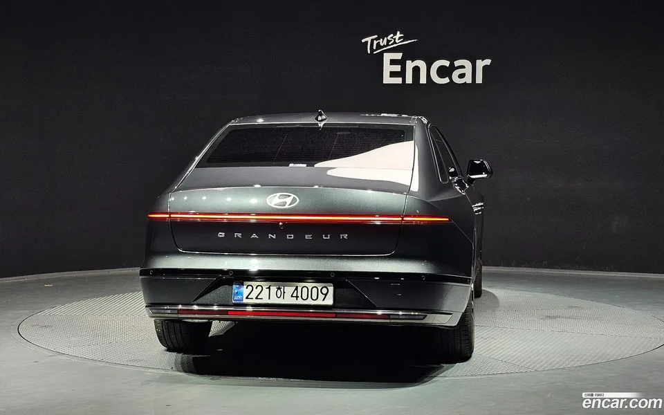Hyundai Grandeur Hybrid 2024 — миниатюра 4