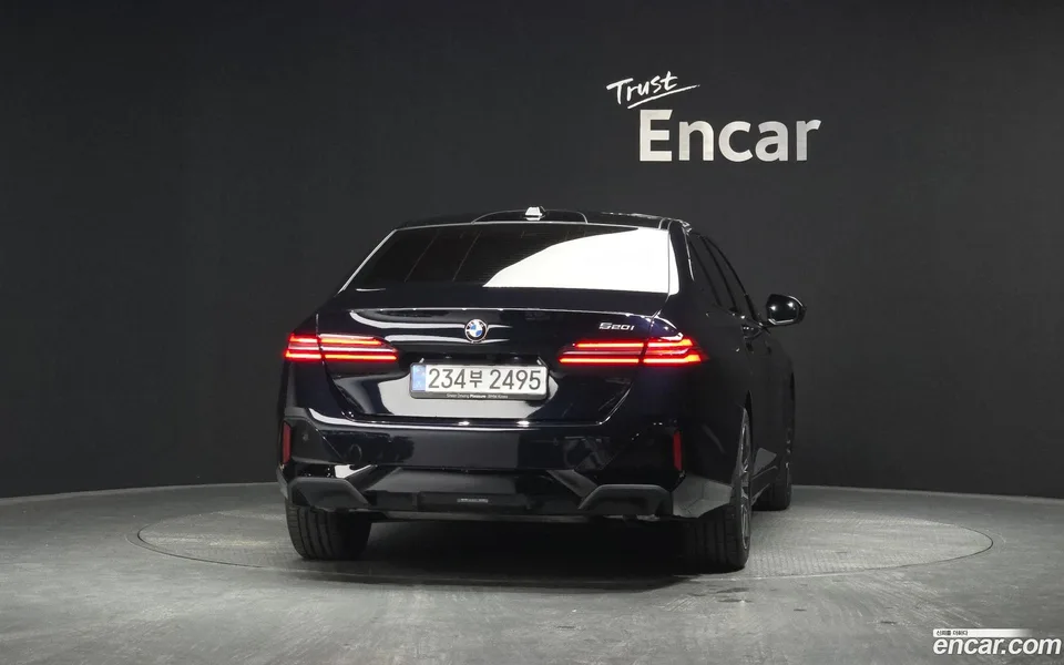 BMW 5 Series 520i M 2025 — миниатюра 4