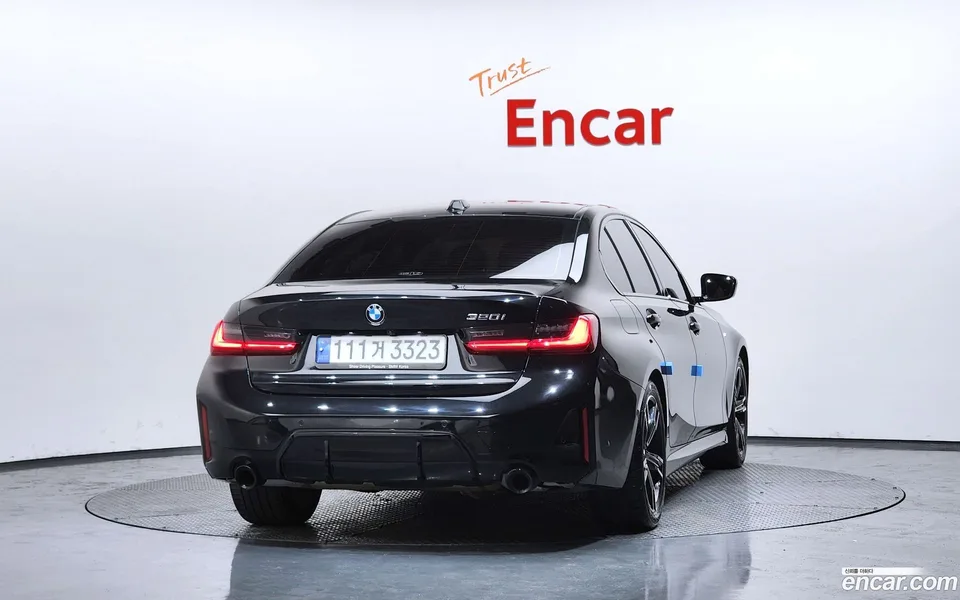 BMW 3 Series 320i M 2023 — миниатюра 4