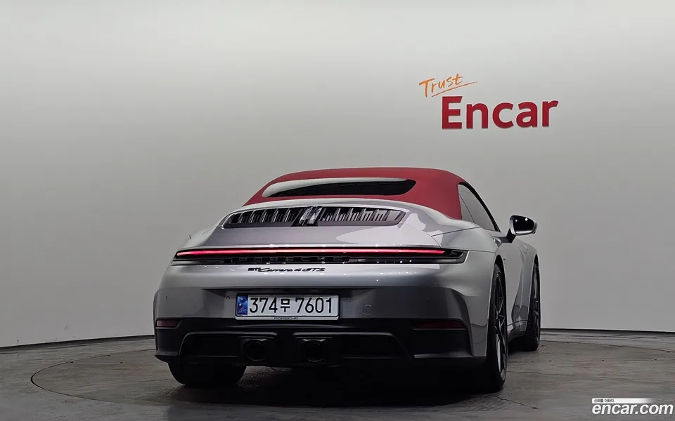 Porsche 911 (992) 4 GTS 2025 — миниатюра 4