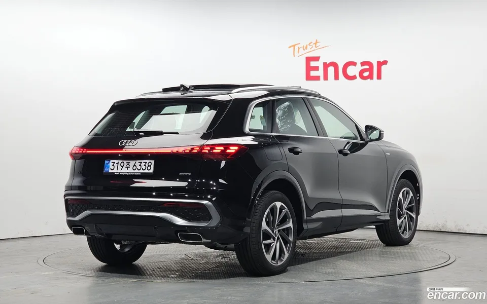 Audi Q5 (80A) 40 TFSI S Line 2025 — миниатюра 2