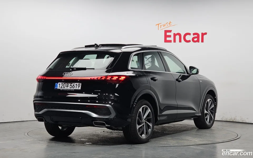 Audi Q5 (80A) 40 TFSI S Line 2025 — миниатюра 2