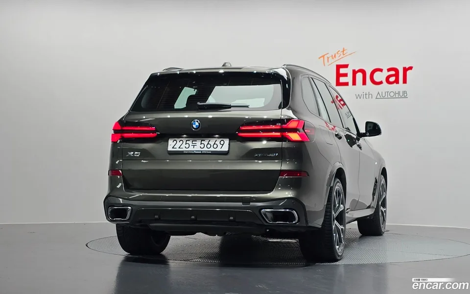BMW X5 xDrive 40i M 2025 — миниатюра 4
