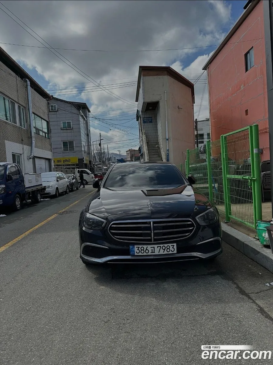 Mercedes-Benz E-Class E250 2023 — миниатюра 3