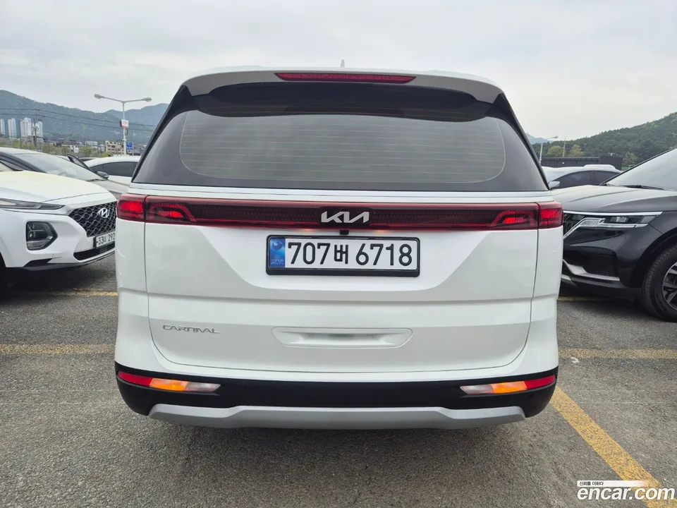 Kia Carnival 11 2023 — миниатюра 2