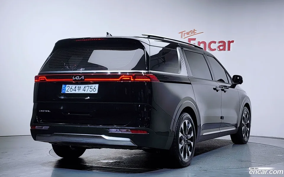 Kia Carnival 9 2022 — миниатюра 2