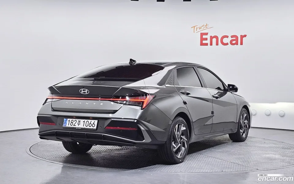 Hyundai Avante CN7 1.6 2025 — миниатюра 2