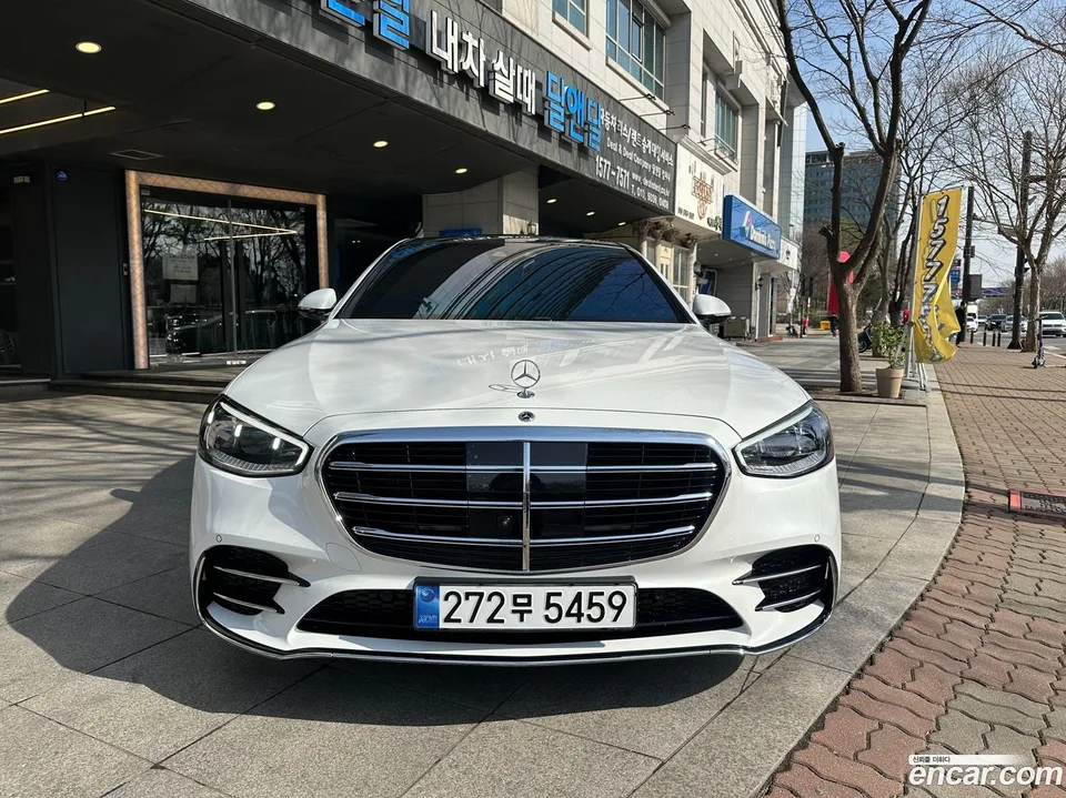 Mercedes-Benz S-Class S500L 4MATIC 2024 — миниатюра 3