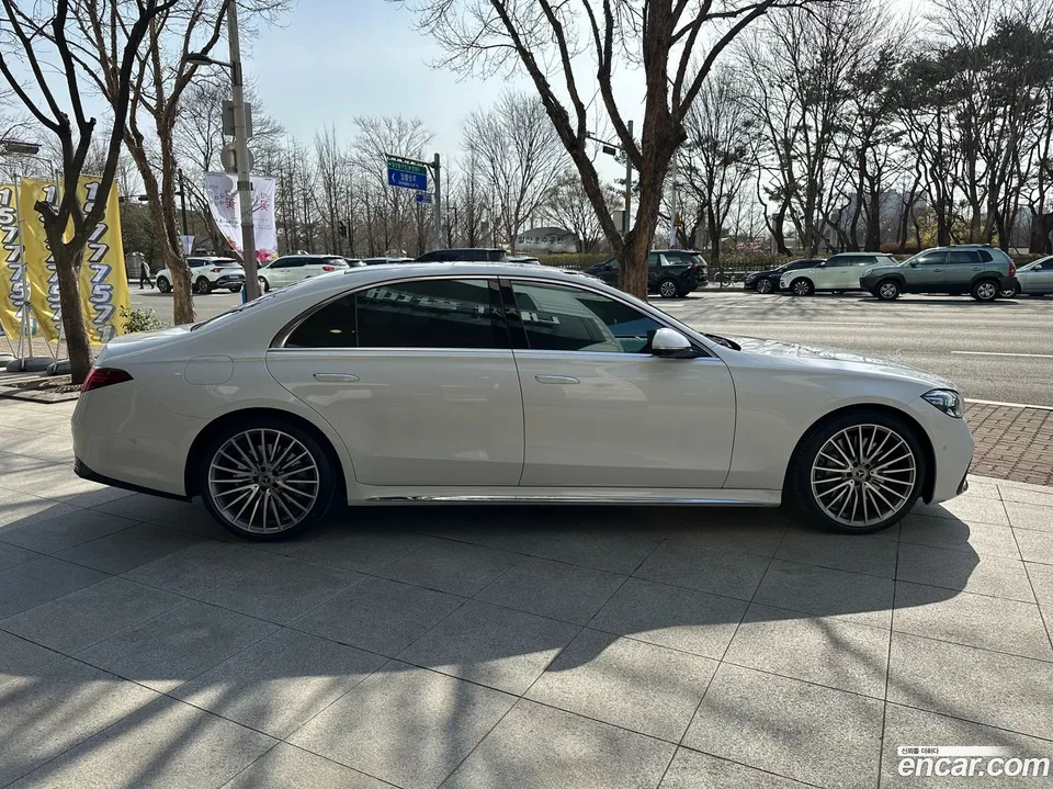 Mercedes-Benz S-Class S500L 4MATIC 2024 — миниатюра 4