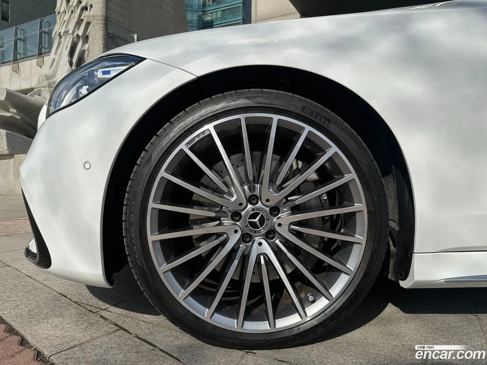 Mercedes-Benz S-Class S500L 4MATIC 2024 — миниатюра 5