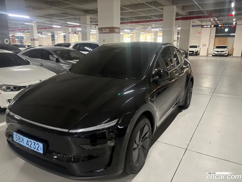 Tesla Model Y RWD 2025 — миниатюра 3