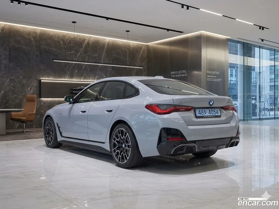 BMW i4 eDrive40 M 2026 — миниатюра 2