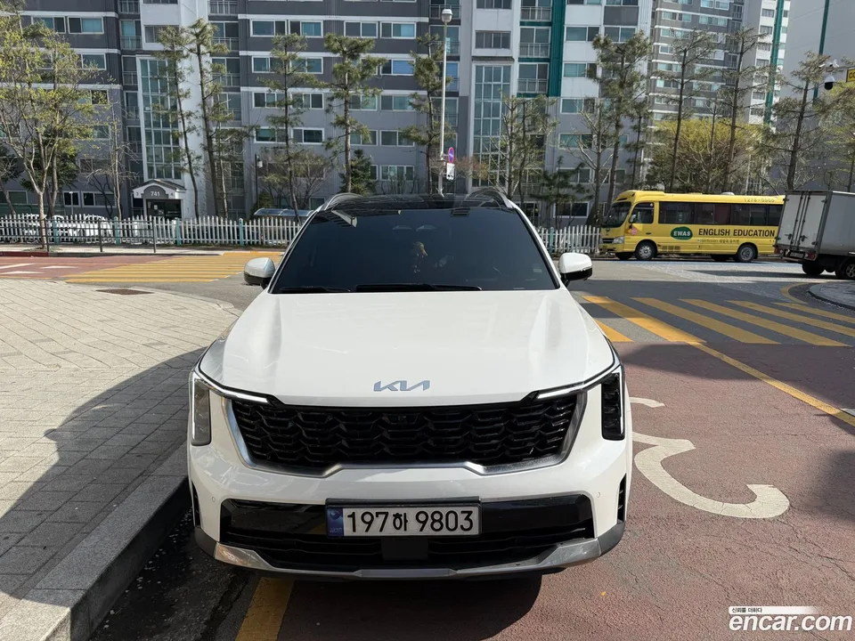 Kia Sorento HEV 1.6 2WD 2024 — фото 1, купить с доставкой в Москву