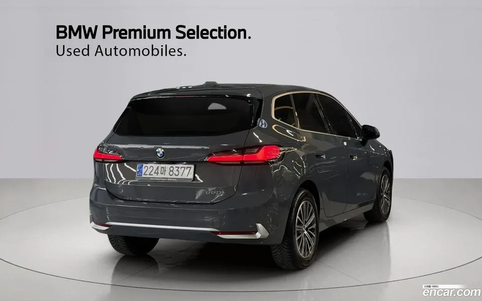 BMW 2 Series Active Tourer 220i 2023 — миниатюра 2