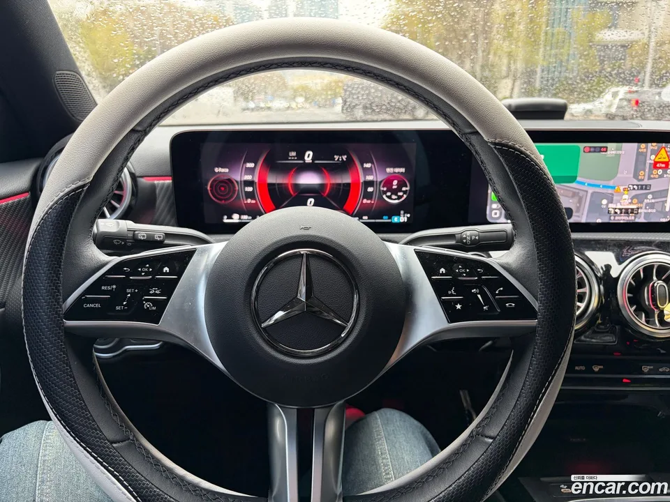 Mercedes-Benz A-Class A220 2024 — миниатюра 3