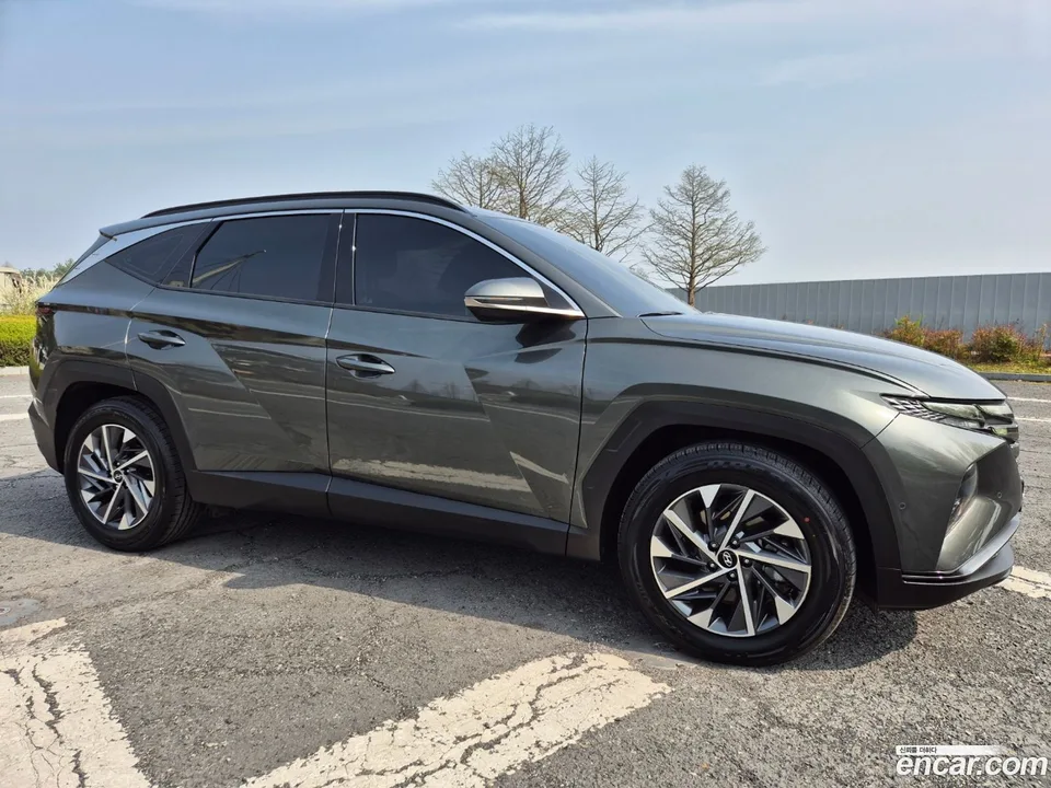 Hyundai Tucson Hybrid 2WD 2022 — миниатюра 3