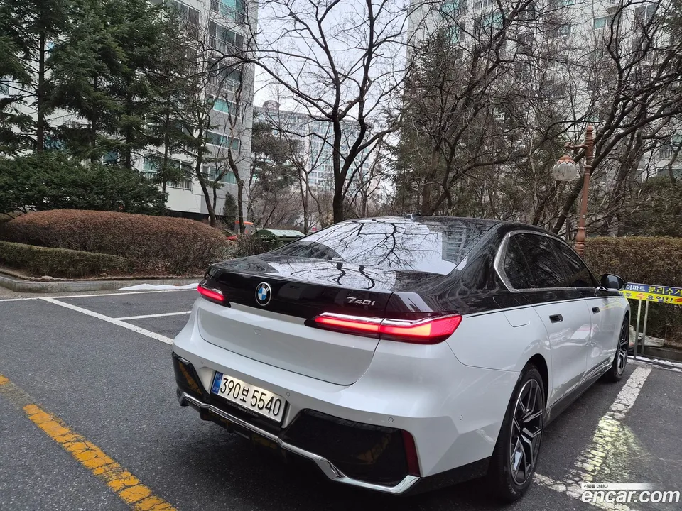 BMW 7 Series 740i xDrive M 2026 — миниатюра 2