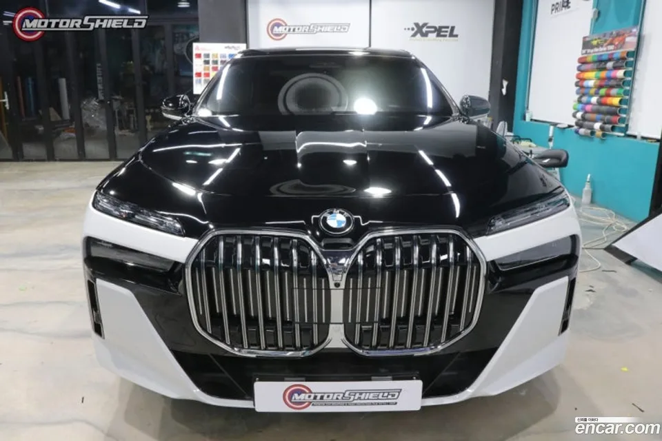 BMW 7 Series 740i xDrive M 2026 — миниатюра 3