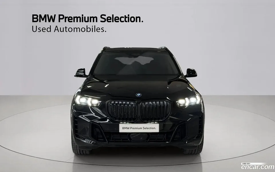 BMW X5 xDrive 50e M 2024 — миниатюра 3