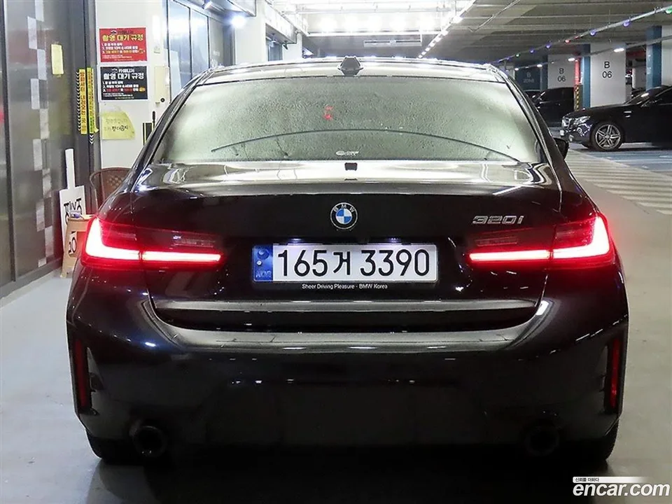 BMW 3 Series 320i M 2023 — миниатюра 5