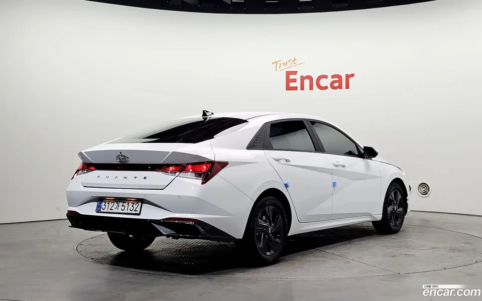 Hyundai Avante 1.6 2022 — миниатюра 2