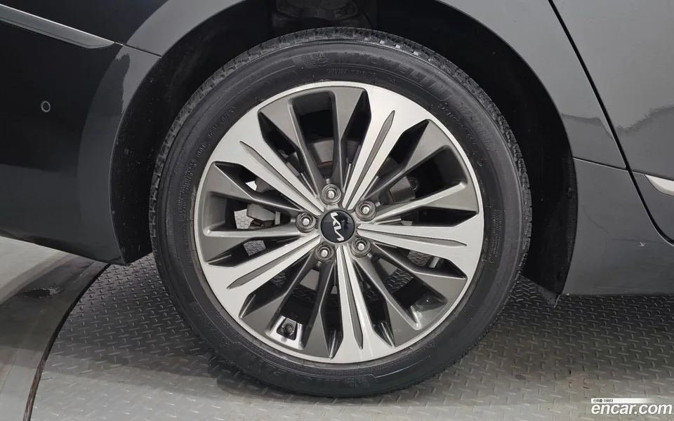 Kia K8 Hybrid 2022 — миниатюра 5