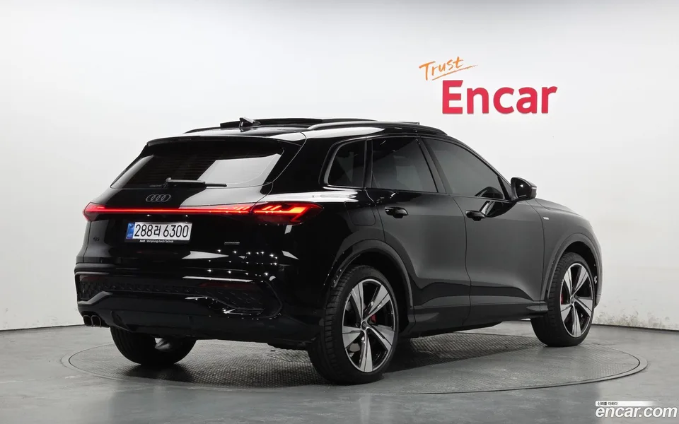 Audi Q5 (80A) 40 TDI S Line 2025 — миниатюра 2