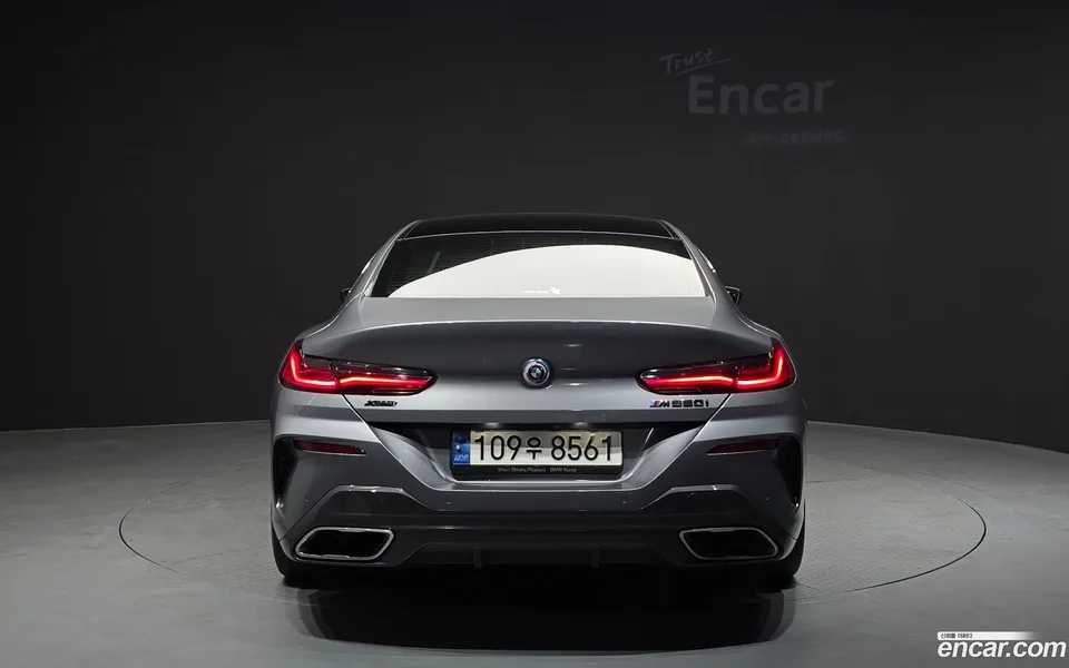 BMW 8 Series M850i xDrive 2023 — миниатюра 4