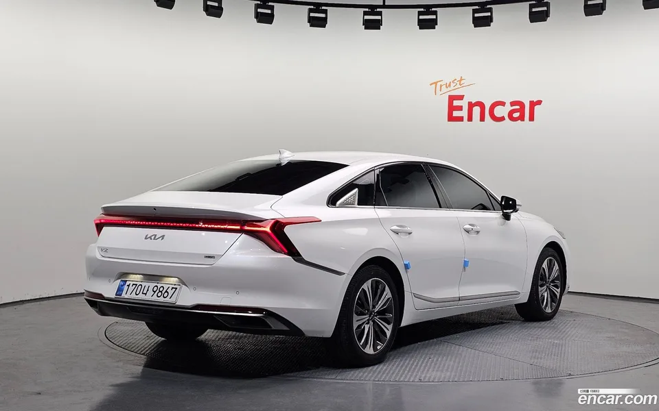 Kia K8 Hybrid 2022 — миниатюра 2