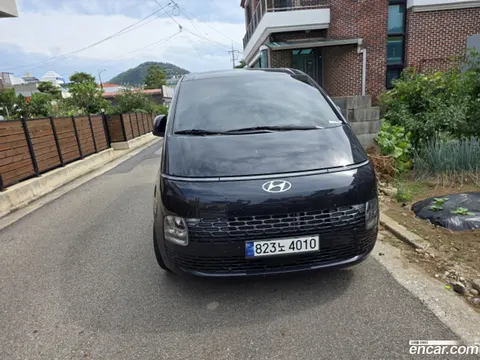 Hyundai Staria 2023 купить в Москве
