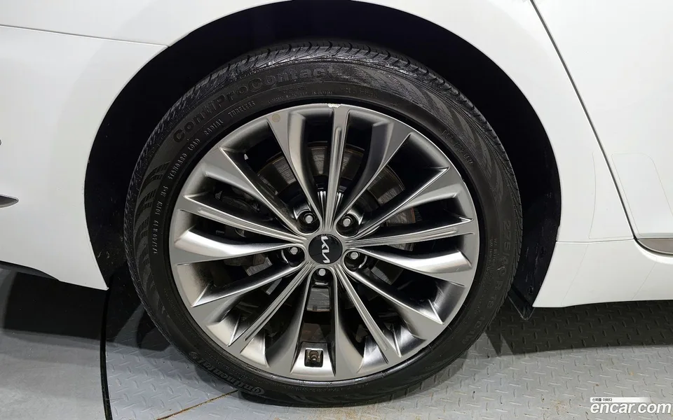 Kia K9 3.8 GDI AWD 2022 — миниатюра 5
