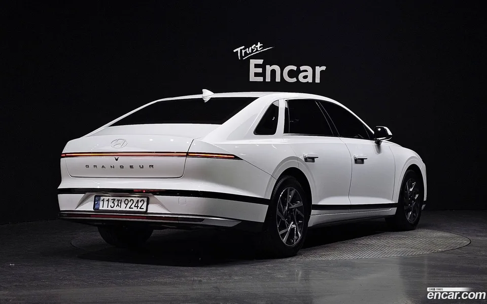Hyundai Grandeur 2.5 2WD 2024 — миниатюра 2