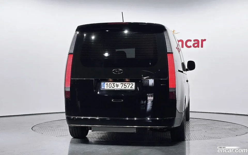 Hyundai Staria 4WD 2022 — миниатюра 4