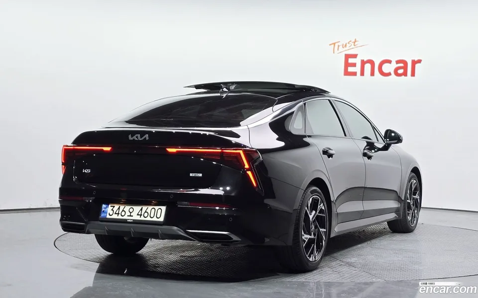 Kia K5 Hybrid 2024 — миниатюра 2